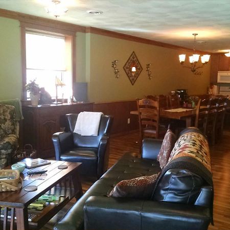 The Vintage Inn Bed And Breakfast Redwood Falls Exterior photo